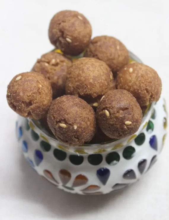 foxtail millet jaggery seedai