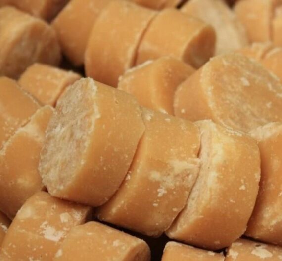 raw jaggery